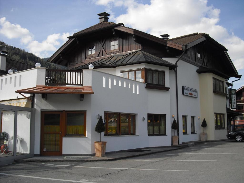维塞尔比萨饼餐厅酒店 Rasùn di Sotto 客房 照片