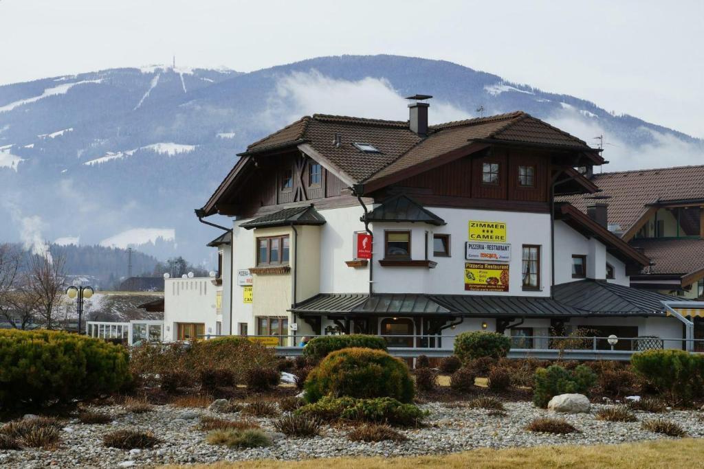维塞尔比萨饼餐厅酒店 Rasùn di Sotto 外观 照片